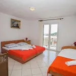 Petar Apartman Dugi Rat